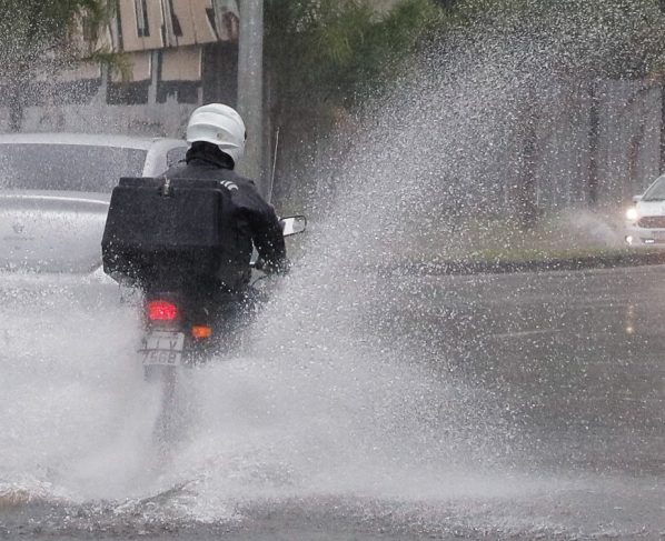 Quatro estados estão em alerta vermelho de fortes chuvas
