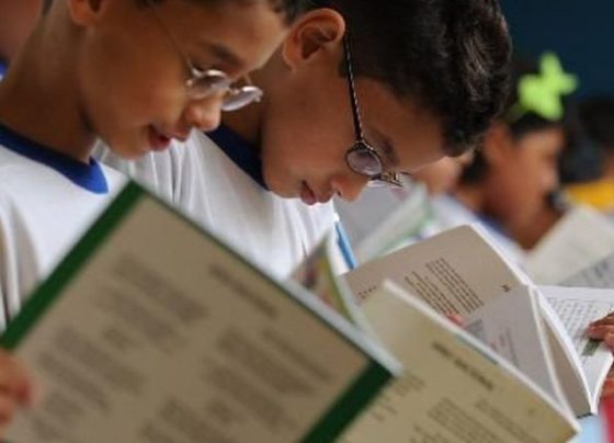 Rede estadual da Bahia abre renovação de matrícula para 2026 nesta segunda-feira